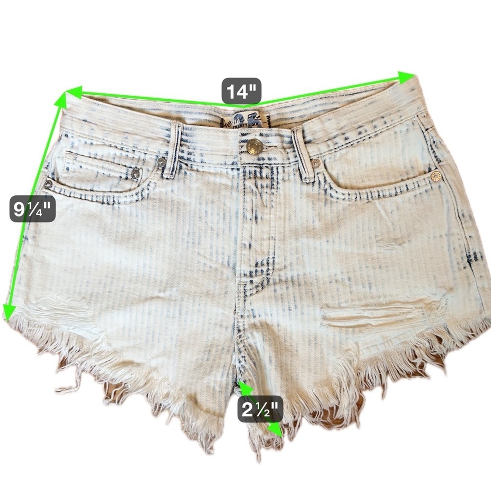 Free People Ivory Comb Distressed High Rise Cutoff Shorts 26 Acid Wash NWT - Picture 14 of 16